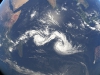 Deux cyclones tropicaux sont sur le point de se heurter en plein coeur de l’océan Indien