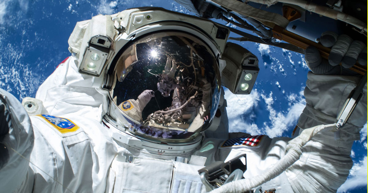 Un astronaute fait le plus beau selfie de l’univers