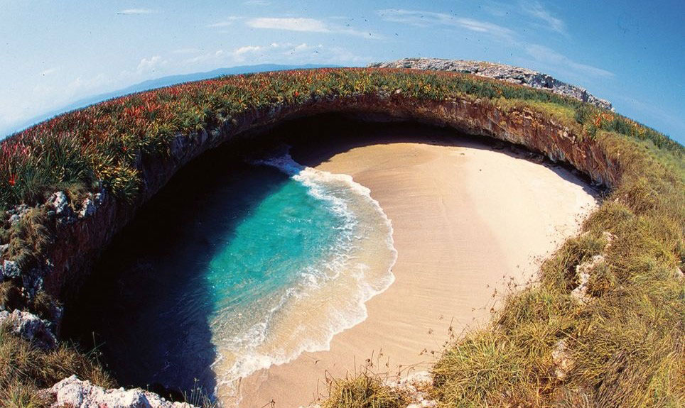 La mystérieuse plage de Puerto Vallarta cachée au coeur d’un cratère