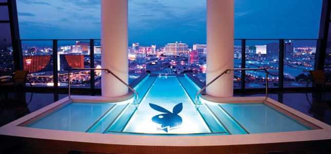12-Piscine-de-Hugh-Hefner-Sky-Villa-au-Palms-Hotel-de-Las-Vegas-OK