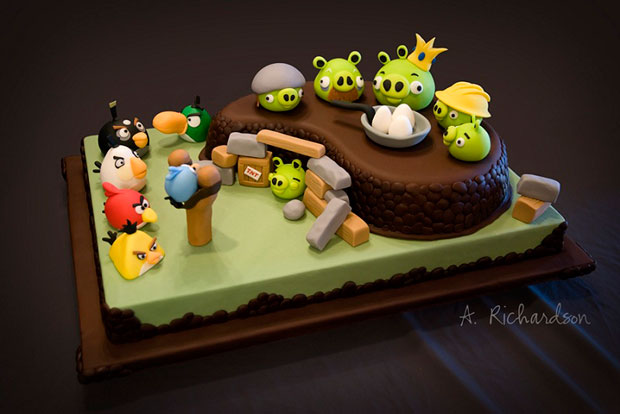 jpg_angry-birds-cake
