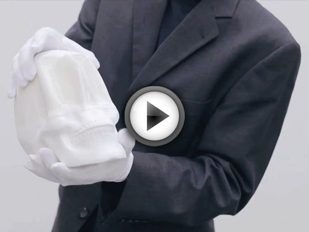 decouvrez-les-stupefiantes-sculptures-en-papier-qui-se-deforment-a-volonte-imagealaune