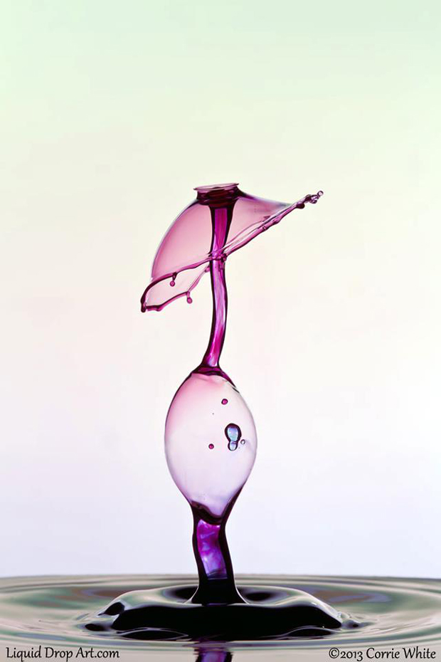 une-artiste-transforme-leau-en-sculptures-multicolores-etonnantes10