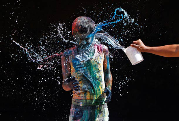 25-photographies-eblouissantes-du-festival-des-couleurs-en-inde-17