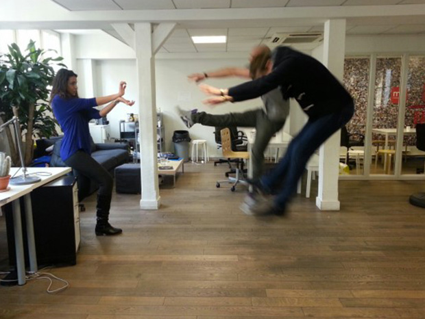 les-japonais-lancent-une-nouvelle-mode-le-kamehameha-2