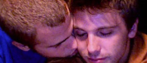 mariage-gay-une-emouvante-video-devenue-virale-donne-naissance-a-un-documentaire-une