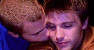 mariage-gay-une-emouvante-video-devenue-virale-donne-naissance-a-un-documentaire-une