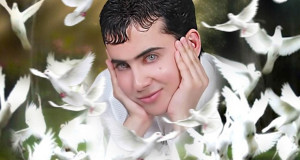 Ahmed Angel, l'homme le plus narcissique de Facebook se dévoile en images