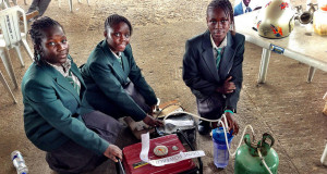 des-adolescentes-africaines-concoivent-un-generateur-delectricite-qui-fonctionneUNE