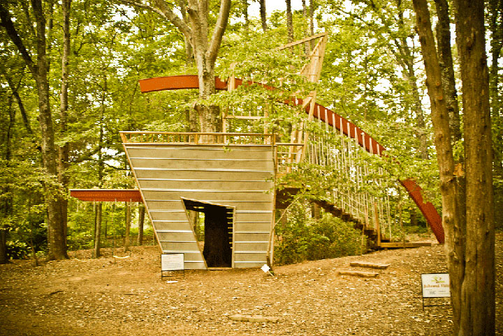 10-cabanes-incroyables-qui-vous-feront-regretter-de-ne-pas-habiter-dans-les-arbres9