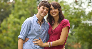 operes-en-meme-temps-ces-deux-adolescents-transgenres-vivent-heureux-depuis-2-ans