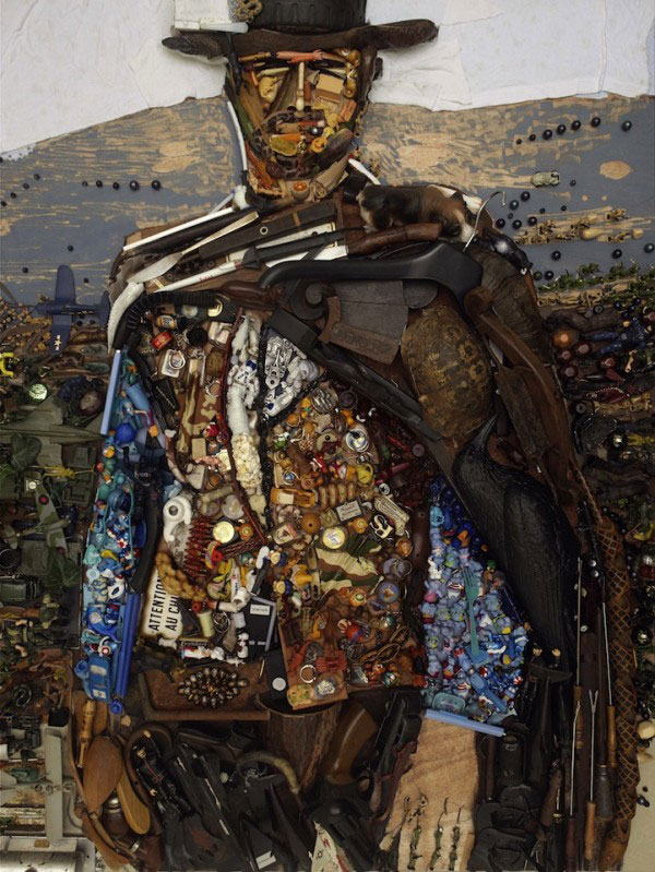 un-artiste-francais-reproduit-de-facon-surprenante-des-personnages-celebres-avec-des-objets-du-quotidien13