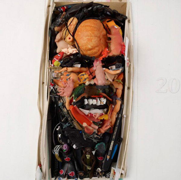 un-artiste-francais-reproduit-de-facon-surprenante-des-personnages-celebres-avec-des-objets-du-quotidien15