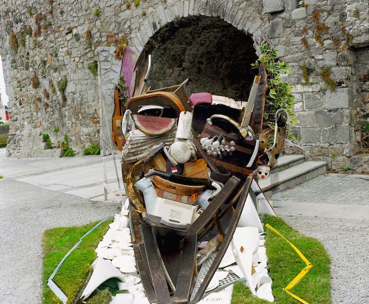 un-artiste-francais-reproduit-de-facon-surprenante-des-portraits-iconiques-avec-des-objets-du-quotidien3