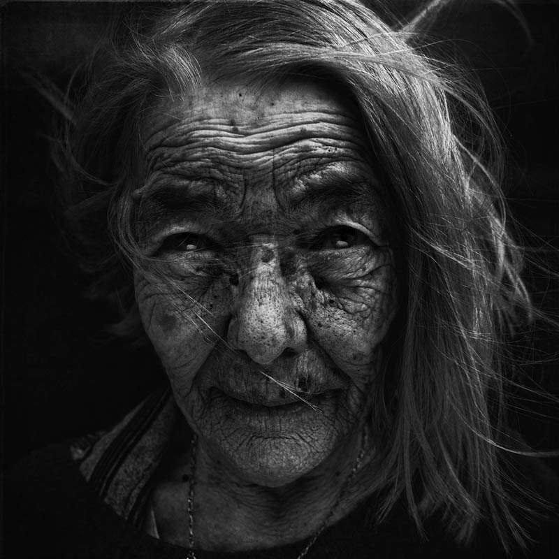 25_portraits_de_sans_abri_realises_en_noir_et_blanc_qui_ne_vous_laisseront_pas_insensible_4
