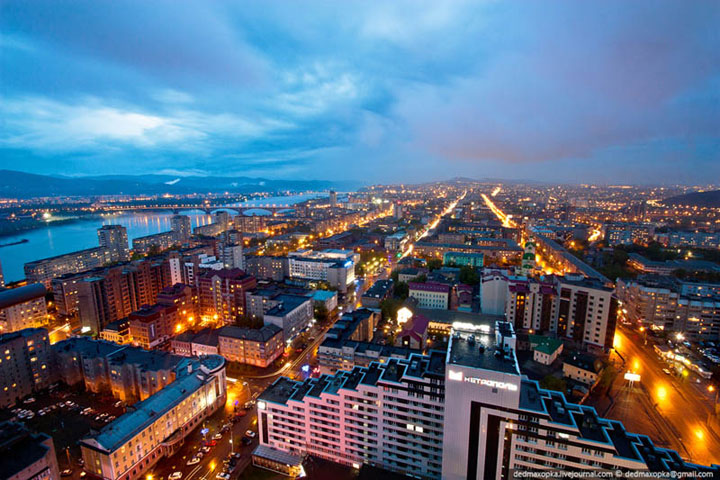 28-cliches-vertigineux-dans-lesquels-un-photographe-fou-de-sensation-fortes-defie-la-mort20