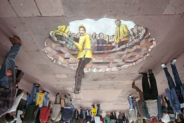 64-trompe-loeil-spectaculaires-qui-vont-vous-donner-une-nouvelle-perspective-de-la-rue22