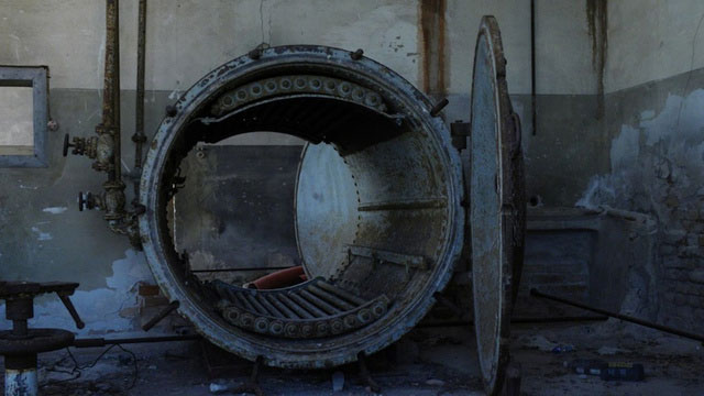 a-la-decouverte-des-asiles-abandonnes-les-plus-flippants-du-monde30