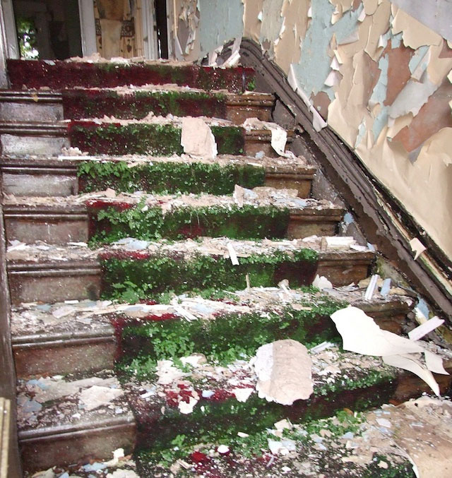 a-la-decouverte-des-asiles-abandonnes-les-plus-flippants-du-monde37