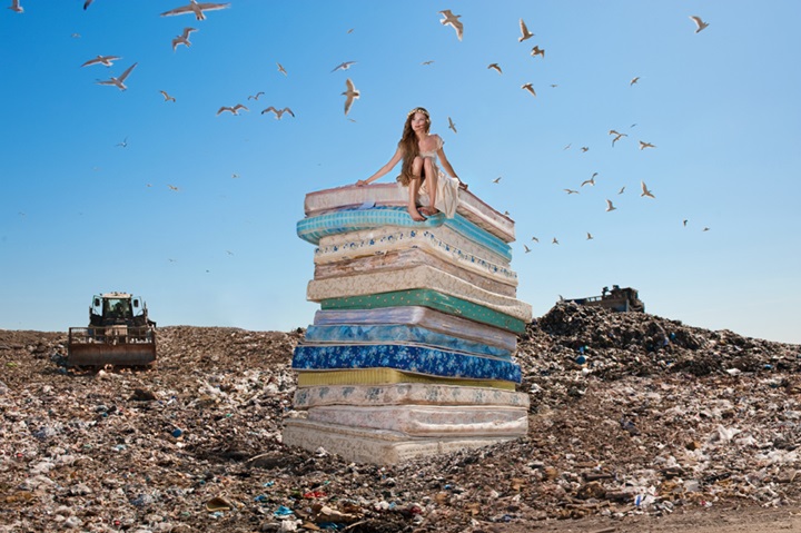 decouvrez-la-vie-pas-si-feerique-que-ça-des-princesses-disney-une-fois-leur-conte-termine-5