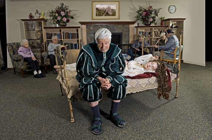 decouvrez-la-vie-pas-si-feerique-que-ça-des-princesses-disney-une-fois-leur-conte-termine-8