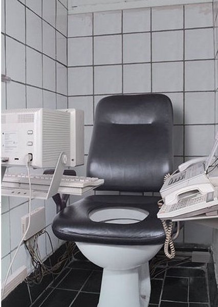 les-50-toilettes-les-plus-insolites-au-monde-39
