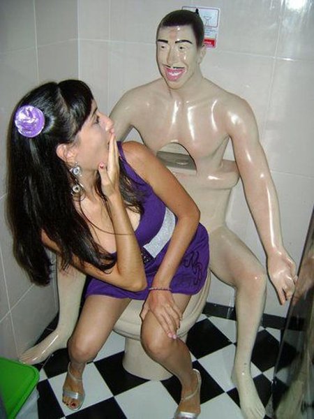 les-50-toilettes-les-plus-insolites-au-monde-46