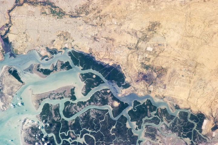 55-photographies-epoustouflantes-de-la-terre-vue-de-lespace-prises-par-des-satellites-de-la-nasa19