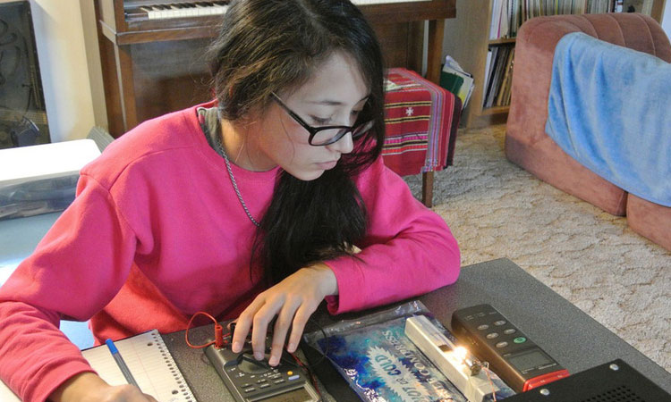 a-seulement-15-ans-elle-invente-une-source-denergie-virtuellement-inepuisable-une1