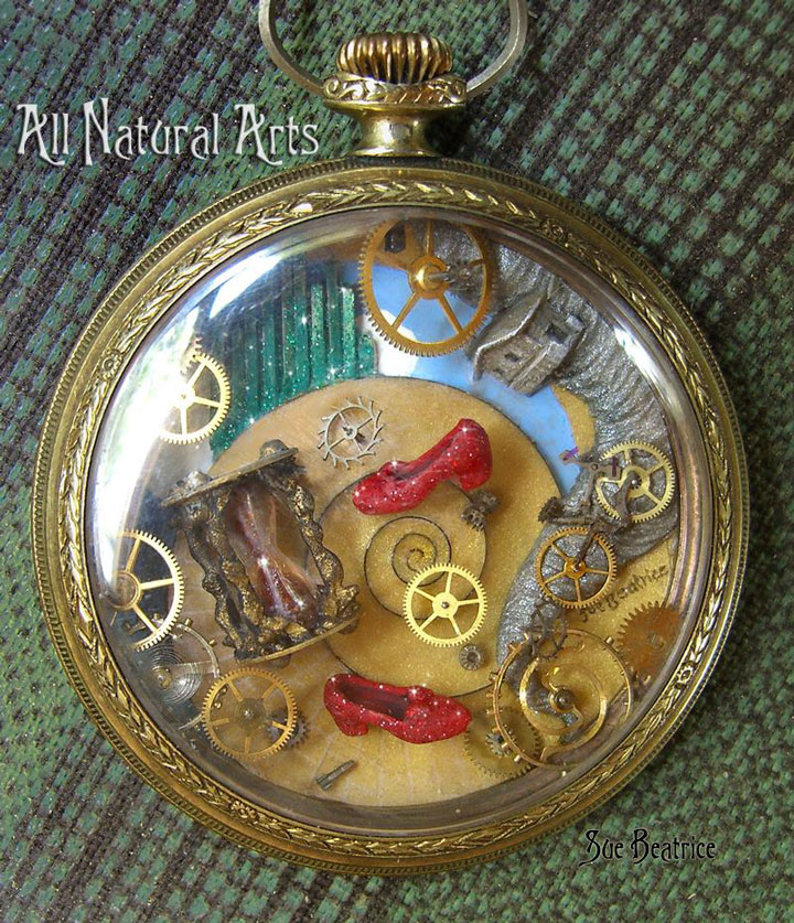 de-vieilles-montres-a-gousset-recyclees-et-transformees-en-detonnantes-sculptures30