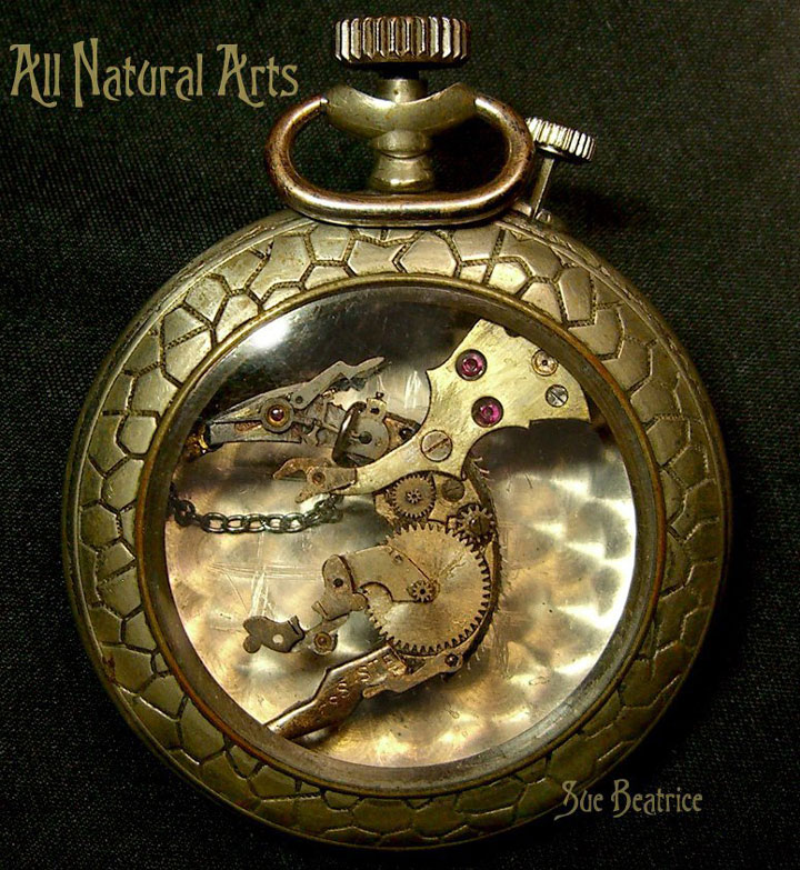 de-vieilles-montres-a-gousset-recyclees-et-transformees-en-detonnantes-sculptures7