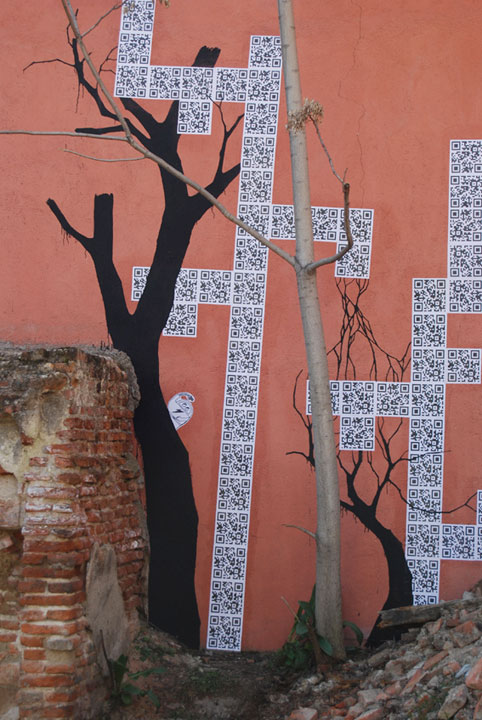 quand-le-street-art-se-met-au-vert-et-se-mele-a-la-nature-25