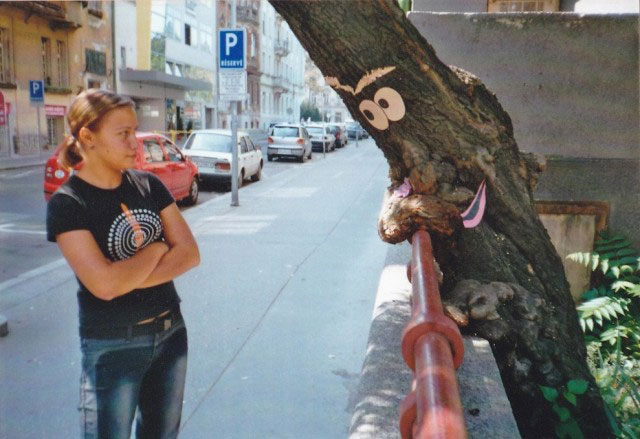 quand-le-street-art-se-met-au-vert-et-se-mele-a-la-nature-42