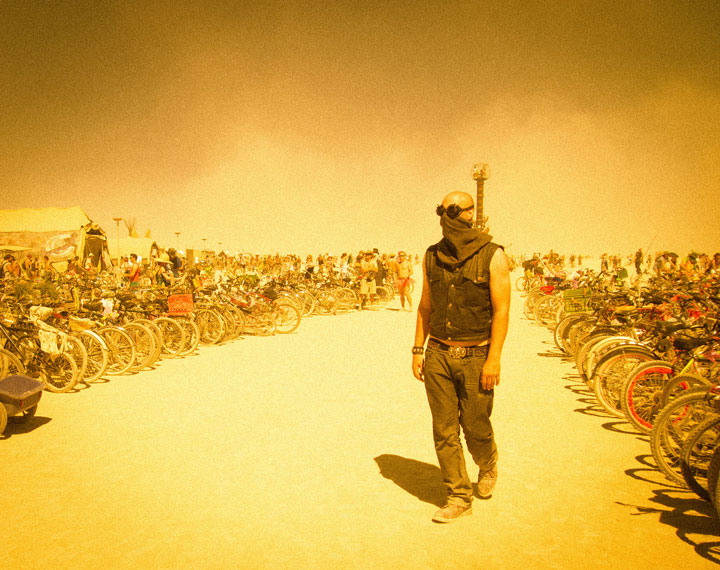 105-cliches-exceptionnels-du-burning-man-festival-le-rassemblement-surrealiste-dartistes-du-monde-entier104