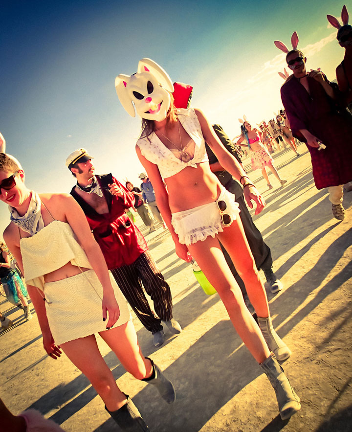 105-cliches-exceptionnels-du-burning-man-festival-le-rassemblement-surrealiste-dartistes-du-monde-entier15