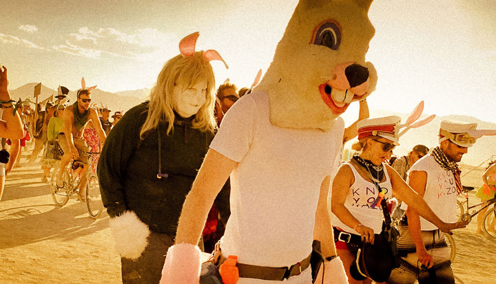 105-cliches-exceptionnels-du-burning-man-festival-le-rassemblement-surrealiste-dartistes-du-monde-entier19
