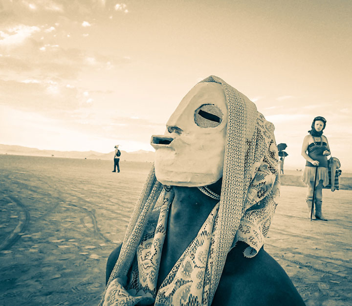105-cliches-exceptionnels-du-burning-man-festival-le-rassemblement-surrealiste-dartistes-du-monde-entier34