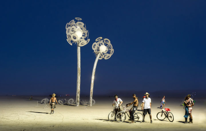 105-cliches-exceptionnels-du-burning-man-festival-le-rassemblement-surrealiste-dartistes-du-monde-entier56