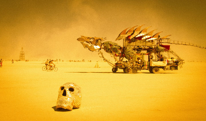 105-cliches-exceptionnels-du-burning-man-festival-le-rassemblement-surrealiste-dartistes-du-monde-entier6