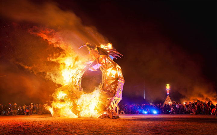 105-cliches-exceptionnels-du-burning-man-festival-le-rassemblement-surrealiste-dartistes-du-monde-entier64