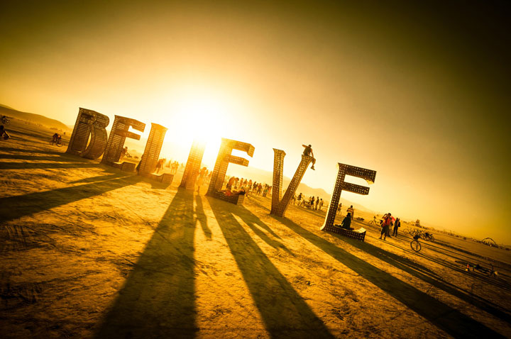 105-cliches-exceptionnels-du-burning-man-festival-le-rassemblement-surrealiste-dartistes-du-monde-entier79