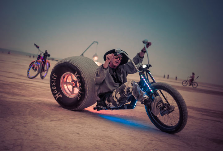 105-cliches-exceptionnels-du-burning-man-festival-le-rassemblement-surrealiste-dartistes-du-monde-entier91