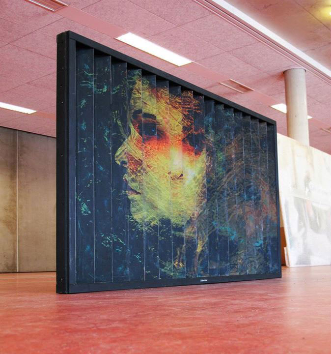 decouvrez-de-surprenantes-oeuvres-de-street-art-dissimulees-dans-les-rues-visibles-que-sous-un-certain-angle14