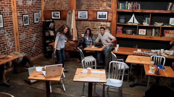 une-telekinesiste-terrorise-un-bar-aux-etats-unis-et-fait-le-buzz-sur-internet4