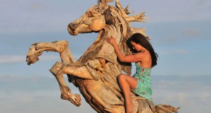 jeffro-realise-dimpressionnantes-sculptures-faites-uniquement-avec-du-bois-une