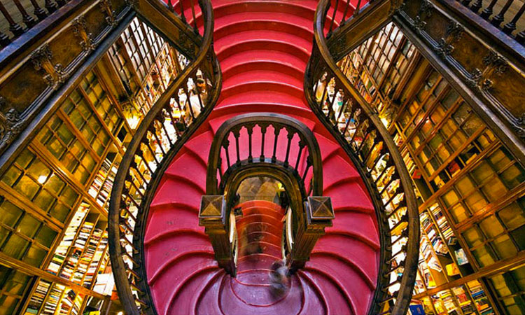 30-escaliers-absolument-magnifiques-dont-vous-reveriez-de-monter-les-marches-une