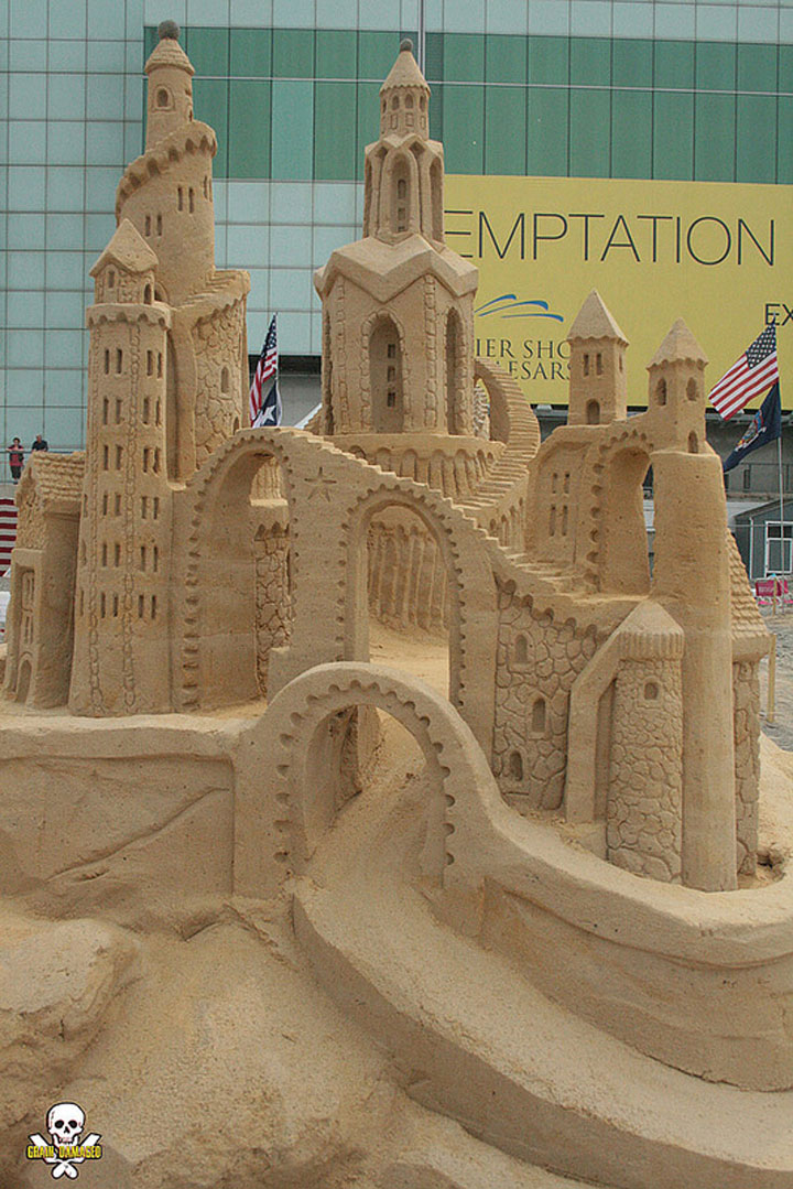 dimpressionnantes-sculptures-de-sables27