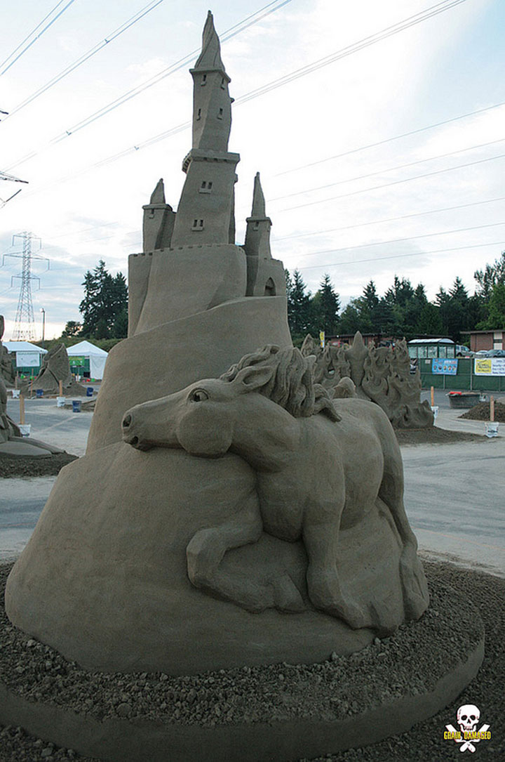 dimpressionnantes-sculptures-de-sables55