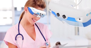 fini-le-carnage-lors-des-prises-de-sang-votre-infirmiere-disposera-desormais-de-lunettes-pour-voir-vos-veinesUne