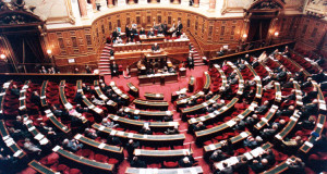 la-france-va-voter-une-loi-liberticide-qui-permettra-a-ladministration-davoir-acces-a-vos-donnees-personnelles-une